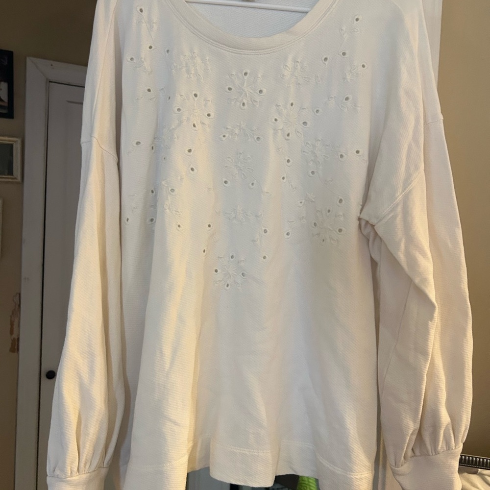 Women's White Embroidered Top